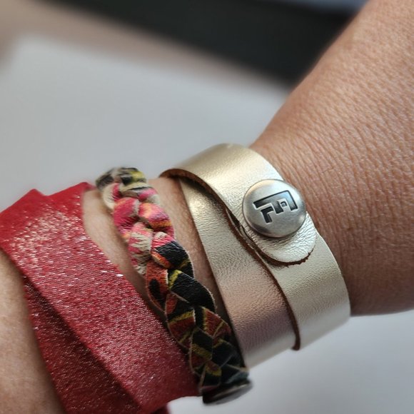 Bundle of 3 Flourish Leather Bracelets in Red and Gold, Size XL - Picture 2 of 2